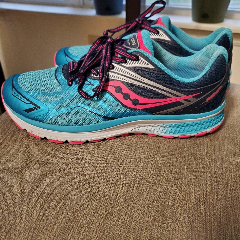 Saucony Ride 9 Sneakers